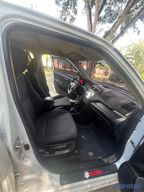 carros - venta de vehículos Suzuki Swift 
en buen estado. 11