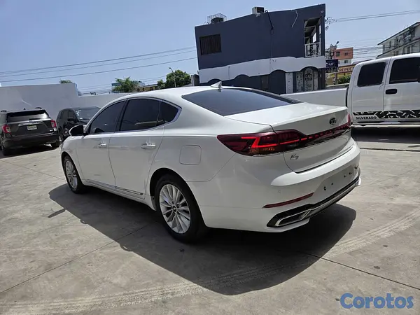 carros - KIA K7 2020 BLANCO 9