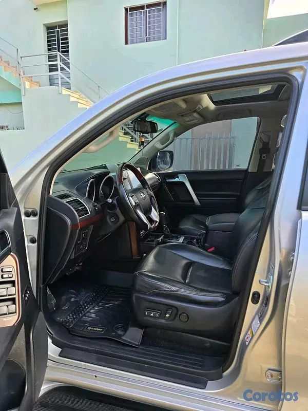 jeepetas y camionetas - Toyota land cruicer prado vxl 2015 11
