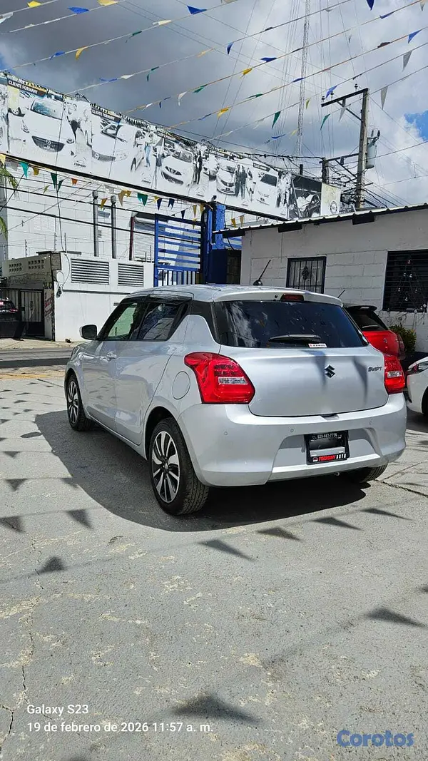 carros - SUZUKI SWIFT 2021 6