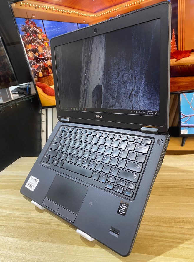 computadoras y laptops - Laptop Dell Latitude E7250 
 1
