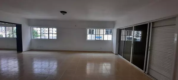 apartamentos - Apartamento de 3 Habitaciones, Renacimiento 2