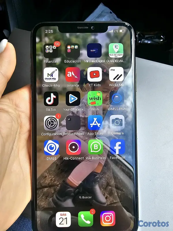 celulares y tabletas - Iphone 11 pro max factory 512gb 81% de batería  4