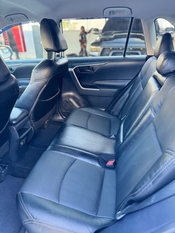 jeepetas y camionetas - Toyota rav4 2019 7
