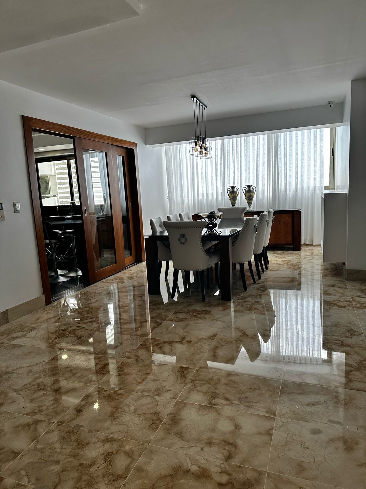 apartamentos - Cacicazgos Amueblado Piso 11   Vista al mar 184 mt 2