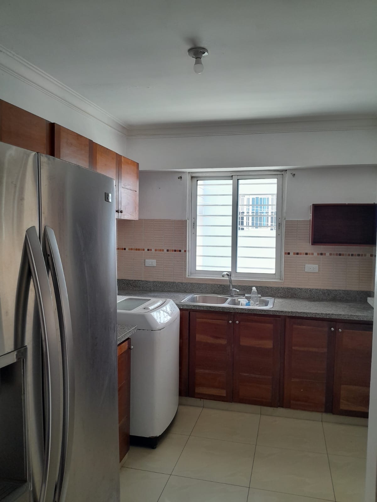 apartamentos - hermoso apartamento en una zona céntrica en el millón  9