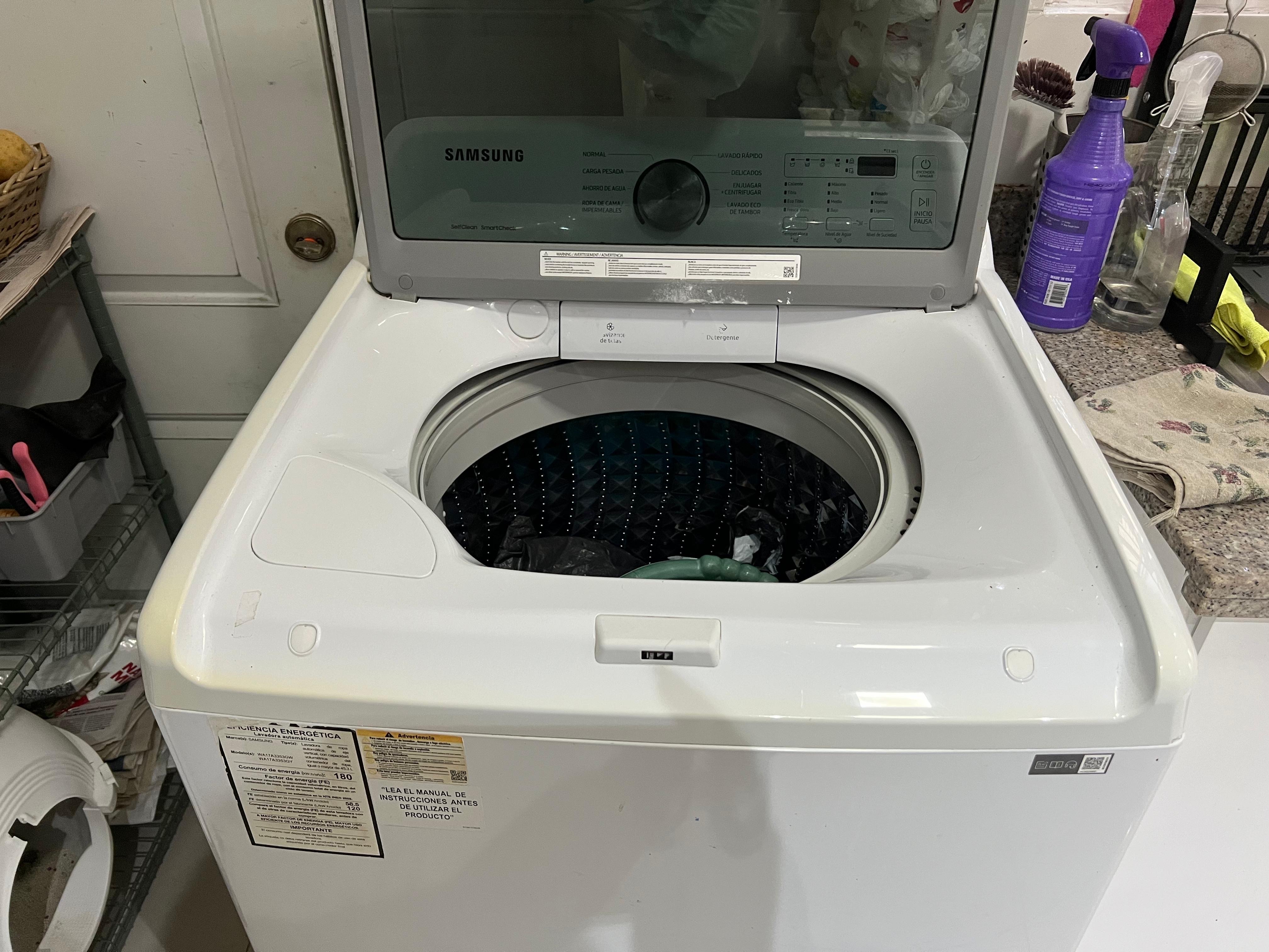 muebles y colchones - vendo la lavadora Samsung 5