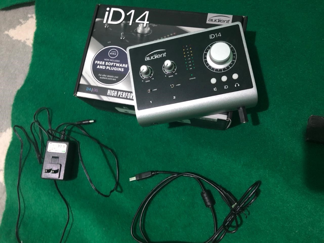 otros electronicos - Interface USB De Alta Calidad Marca Audient iD14 Para Home Studio, 