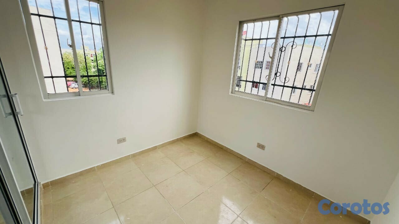 apartamentos - VENDO APARTAMENTO DE 3 HABITACIONES EN EL SEMBRADO V 6