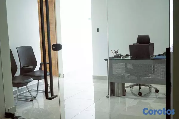 oficinas y locales comerciales - Oficina en venta y alquiler en Evaristo Morales  4