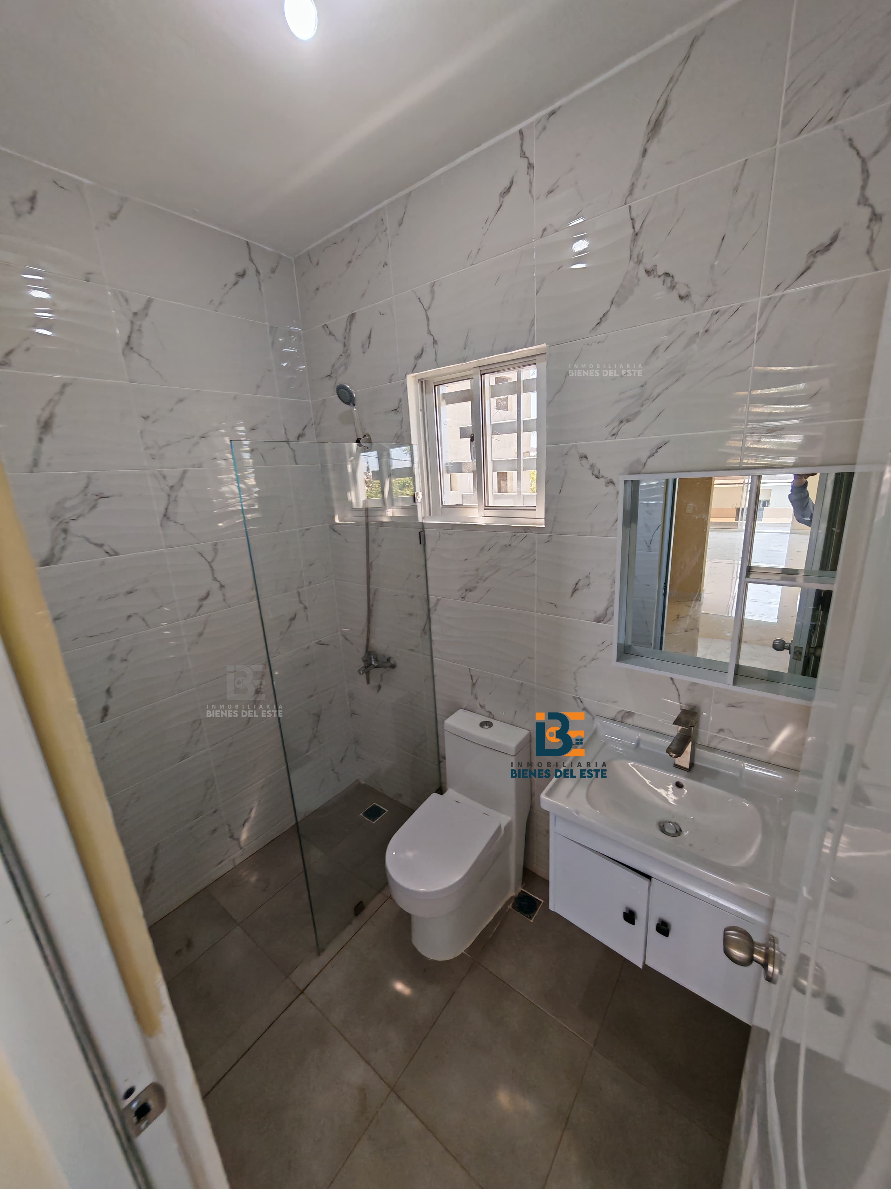 apartamentos - DE RENTA NUEVO Apartamento Primer y Segundo Nivel  8