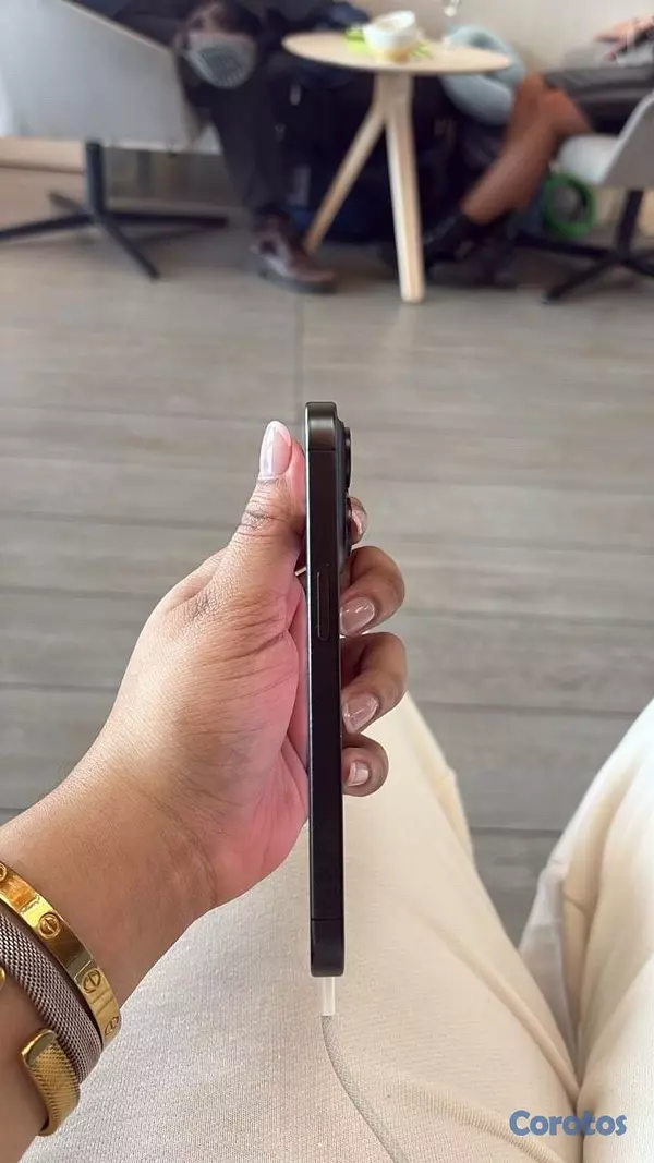 celulares y tabletas - IPHONE 15 PRO 2