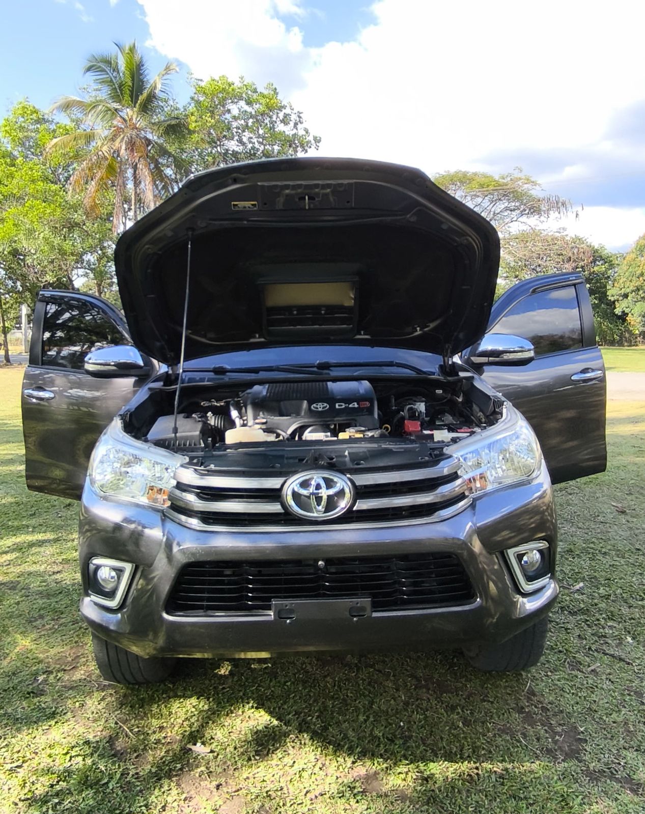 jeepetas y camionetas - Toyota hilux 2017 0