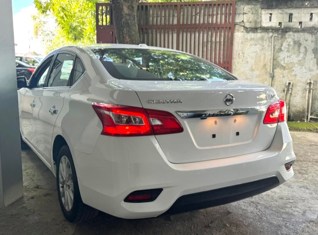 carros - 2019 Nissan Sentra SV Push boton  2