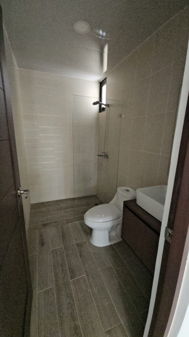 apartamentos - Apartamento en Venta 2do Nivel, Residencial Cerrado  2