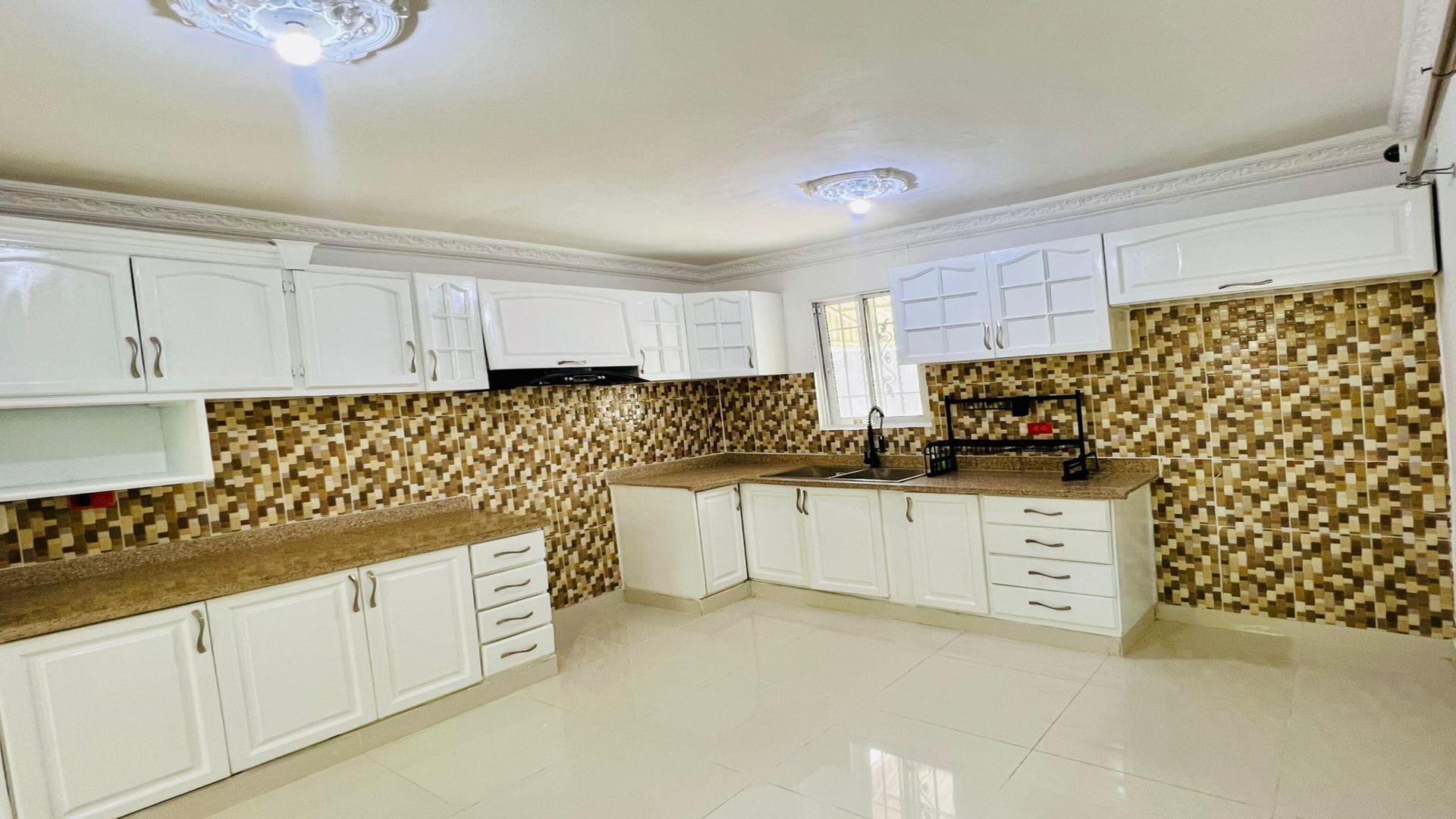 casas - Casa en Venta de Oportunidad en Charles de gaulle Santo Domingo Este 9