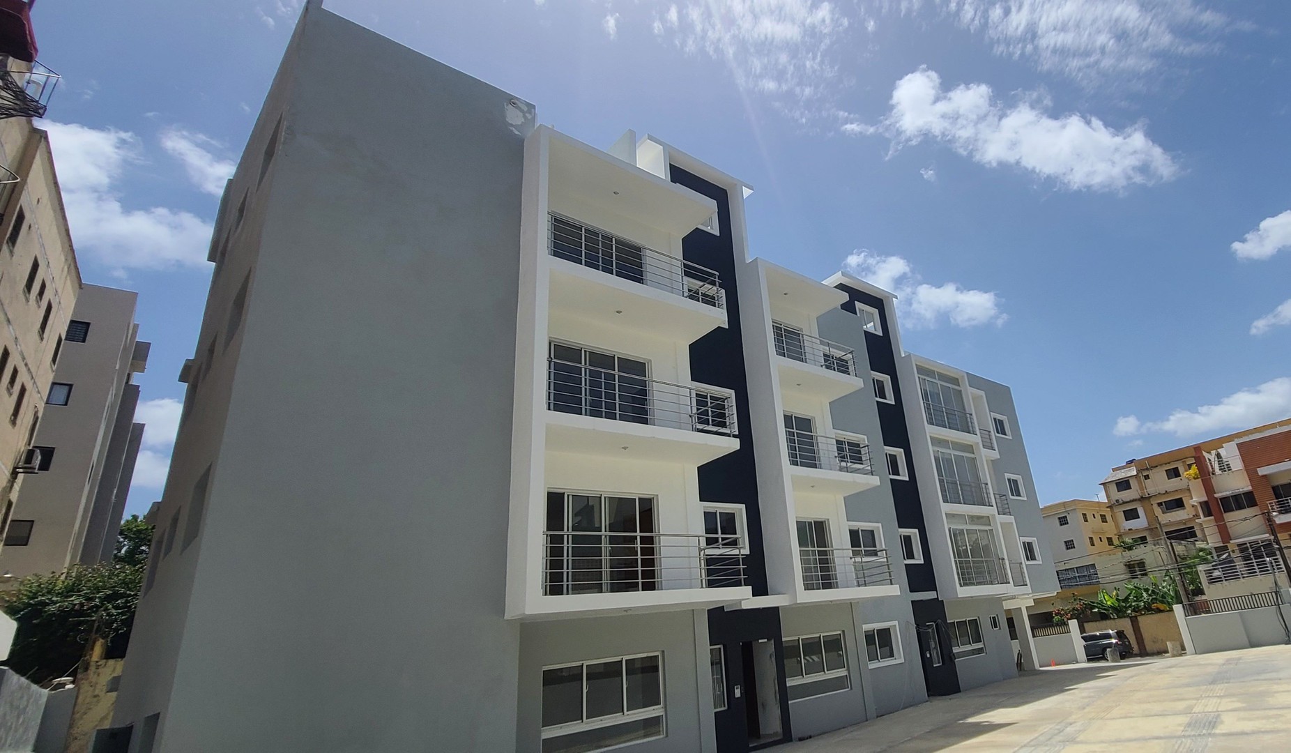 apartamentos - Apartamento en venta en Arroyo Hondo, cerca Viejo Arroyo Hondo, Camino Chiquito