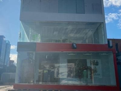 oficinas y locales comerciales - Espacios de Oficina Disponibles en Edificio Comercial, Santiago
