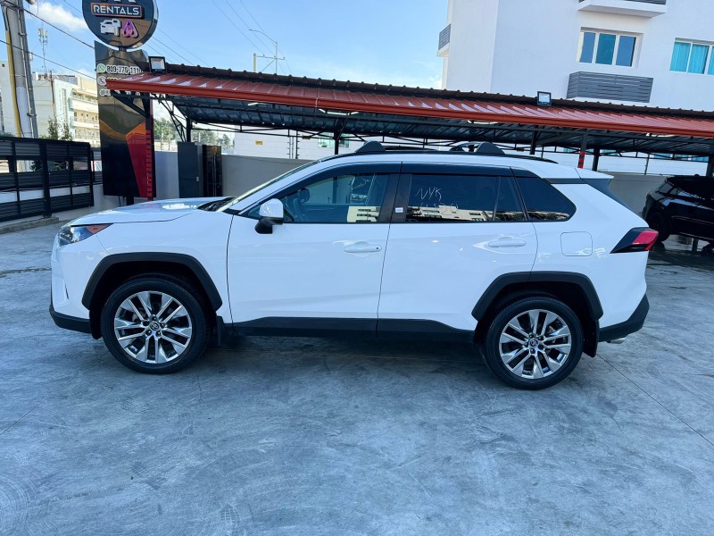 jeepetas y camionetas - Toyota rav4 2019 4