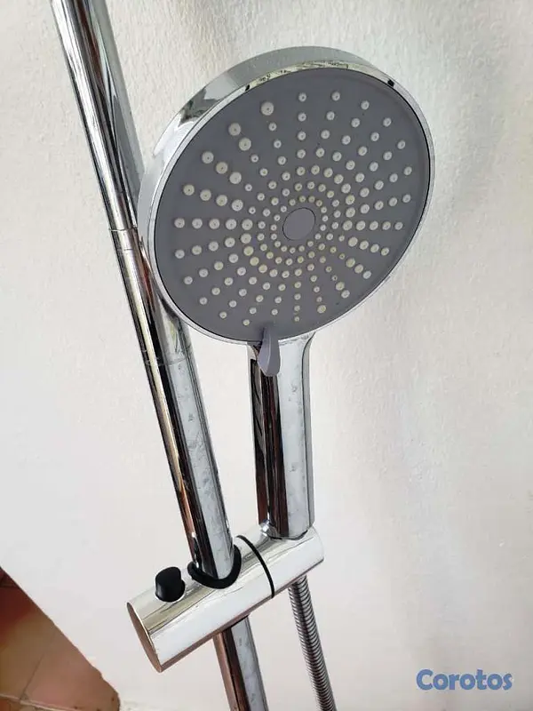 decoración y accesorios - Lavamano + Dos duchas 4