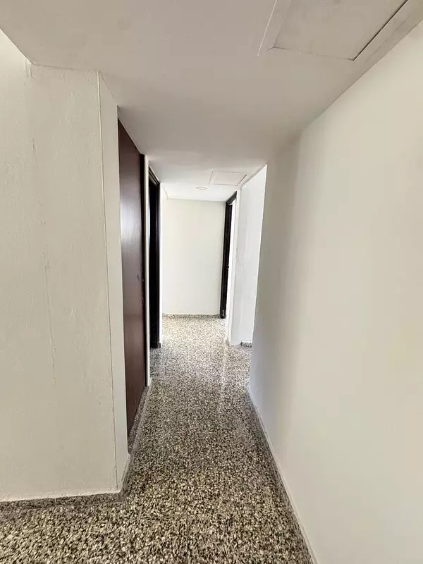oficinas y locales comerciales - Local Comercial en Alquiler Mirador Norte 7