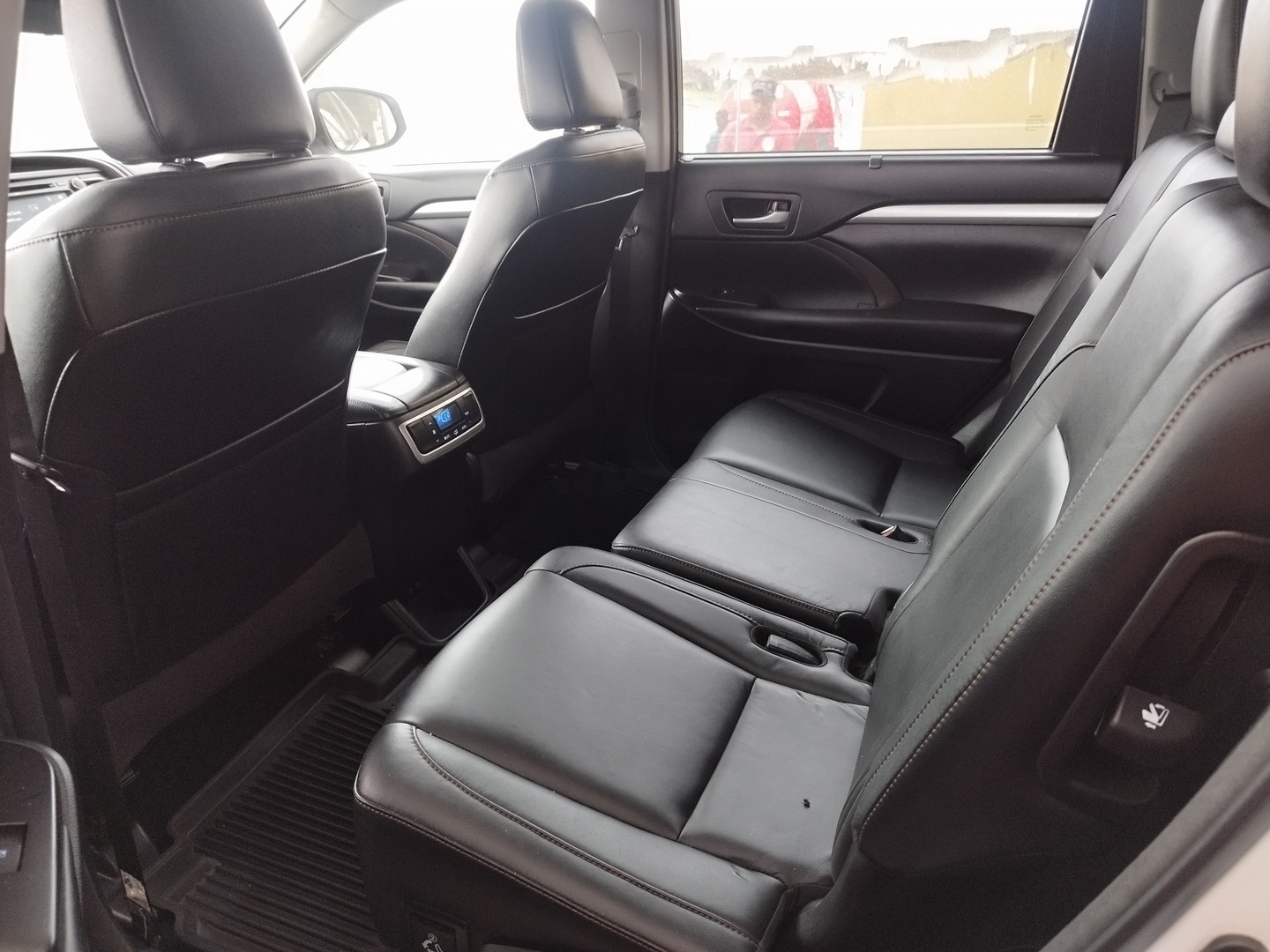 jeepetas y camionetas - 2018 Toyota Highlander XLE 4x4 7