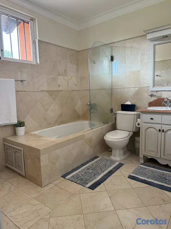 casas - VENDO CASA EN ARROYO HONDO II 2