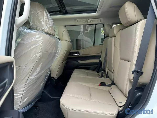 jeepetas y camionetas - Toyota Land Cruiser Prado LUXURY 1L  4