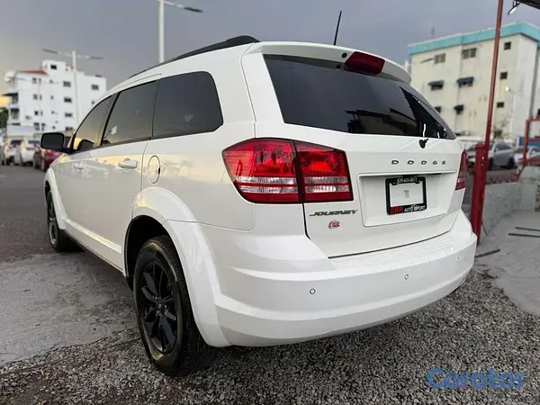 jeepetas y camionetas - Dodge Journey Value SE 2020  7