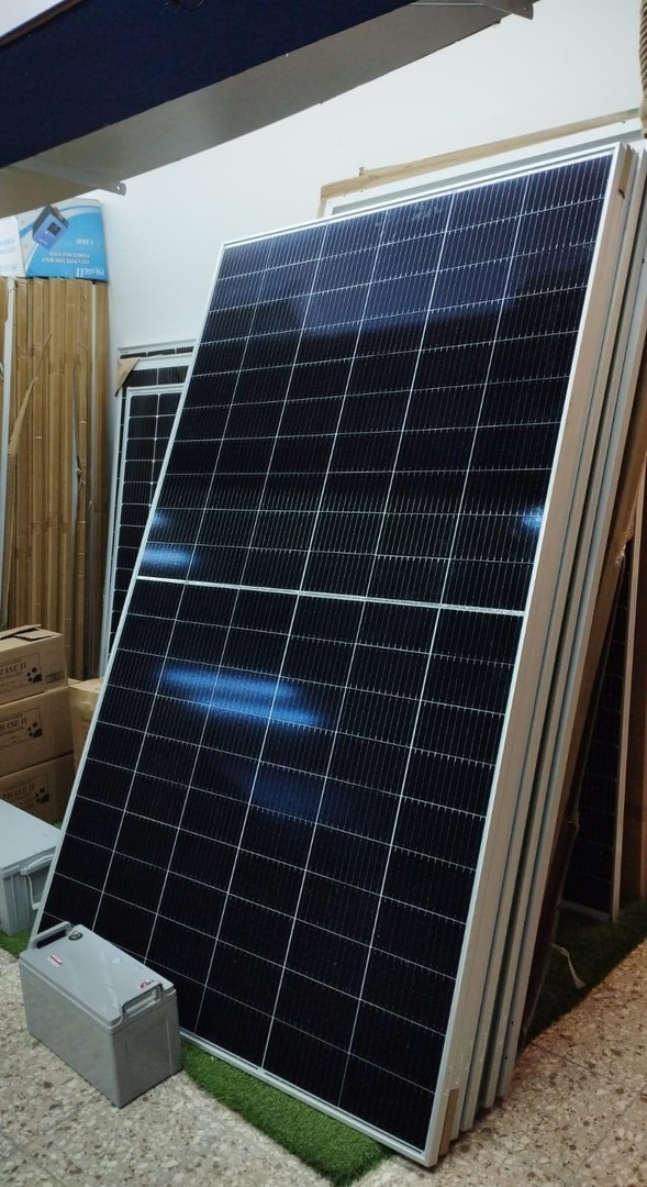 plantas e inversores - Panel Solar 1