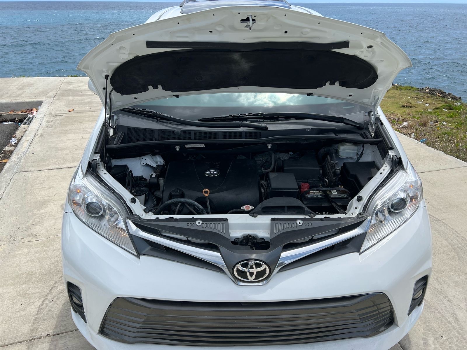 jeepetas y camionetas - TOYOTA SIENNA XLE 2020 FULL SUNROOF, PUSH BOTTON! COMPUERTA ELÉCTRICA & MÁS! 9