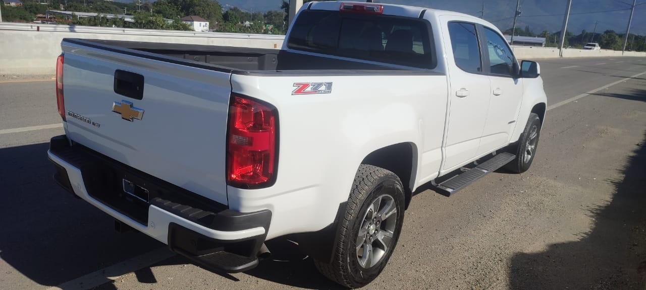 jeepetas y camionetas - Chevrolet Colorado Z71 2020 4x4; 24,600 millas