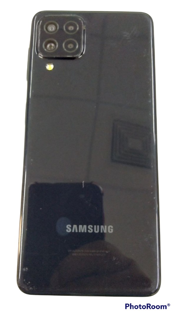 Samsung Galaxy A22 4G y 5G: 

