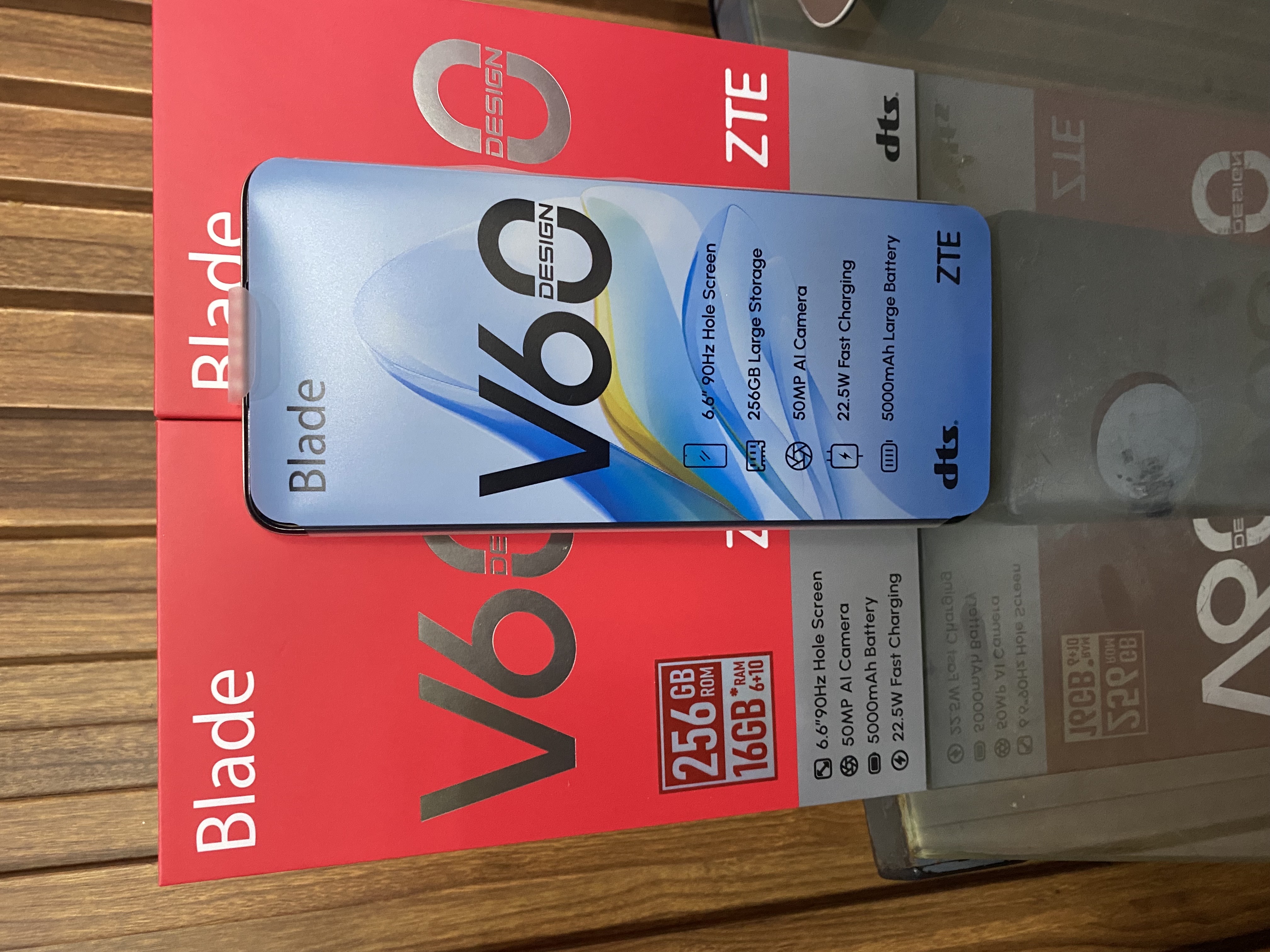 celulares y tabletas - V60 ZTE 256GB  0