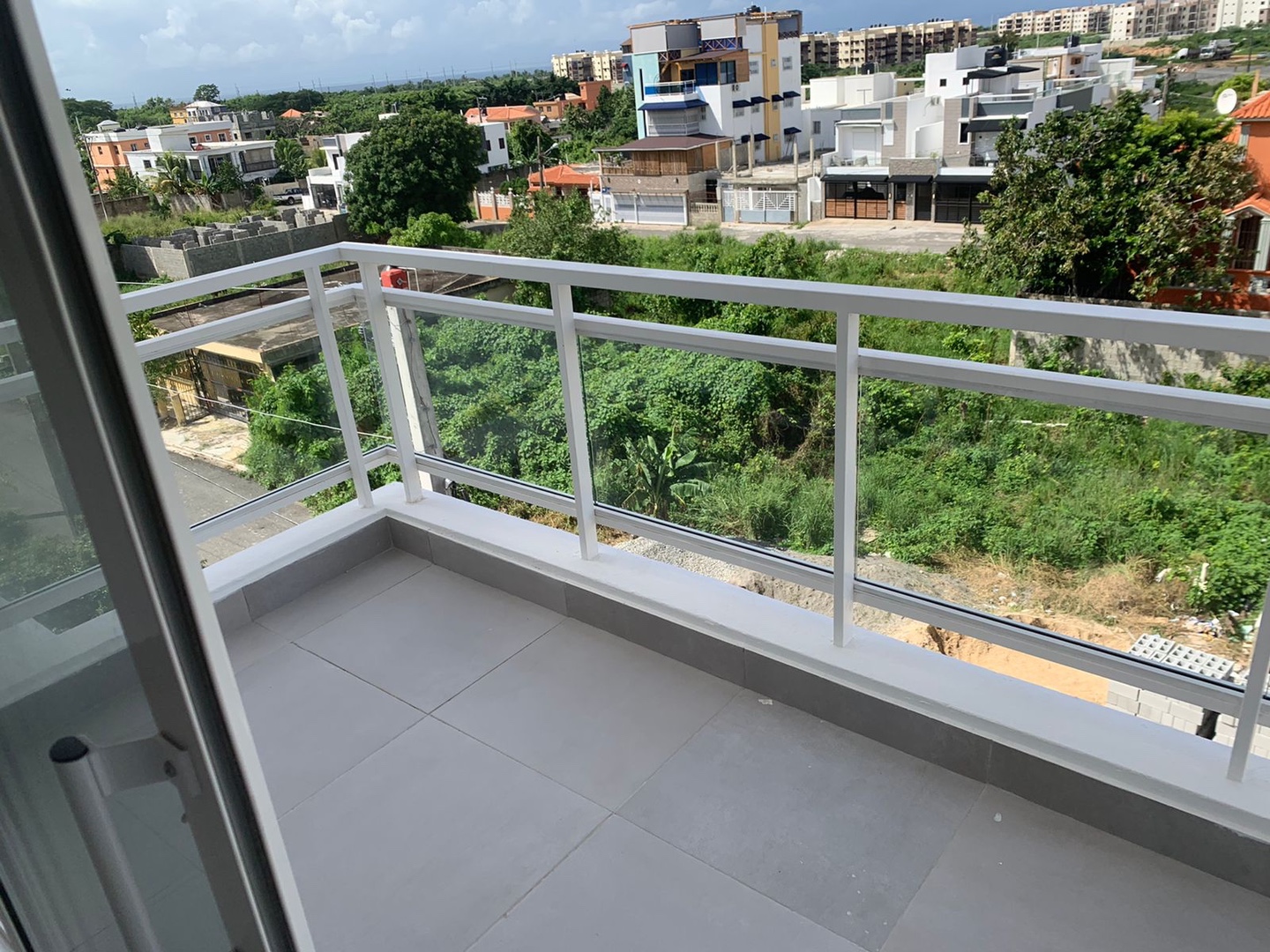 apartamentos - Apartamento en la autopista de san Isidro con terraza privada  5