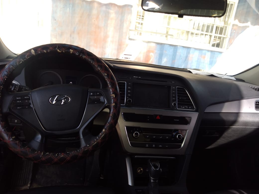 carros - HYUNDAI SONATA LF 2017 GRISDESDE: RD$ 675,100.00 4
