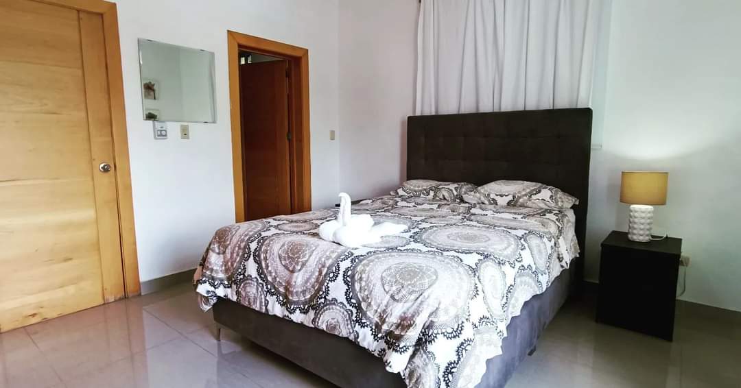 apartamentos - rento estudio amueblado atrás de unión médica Santiago 