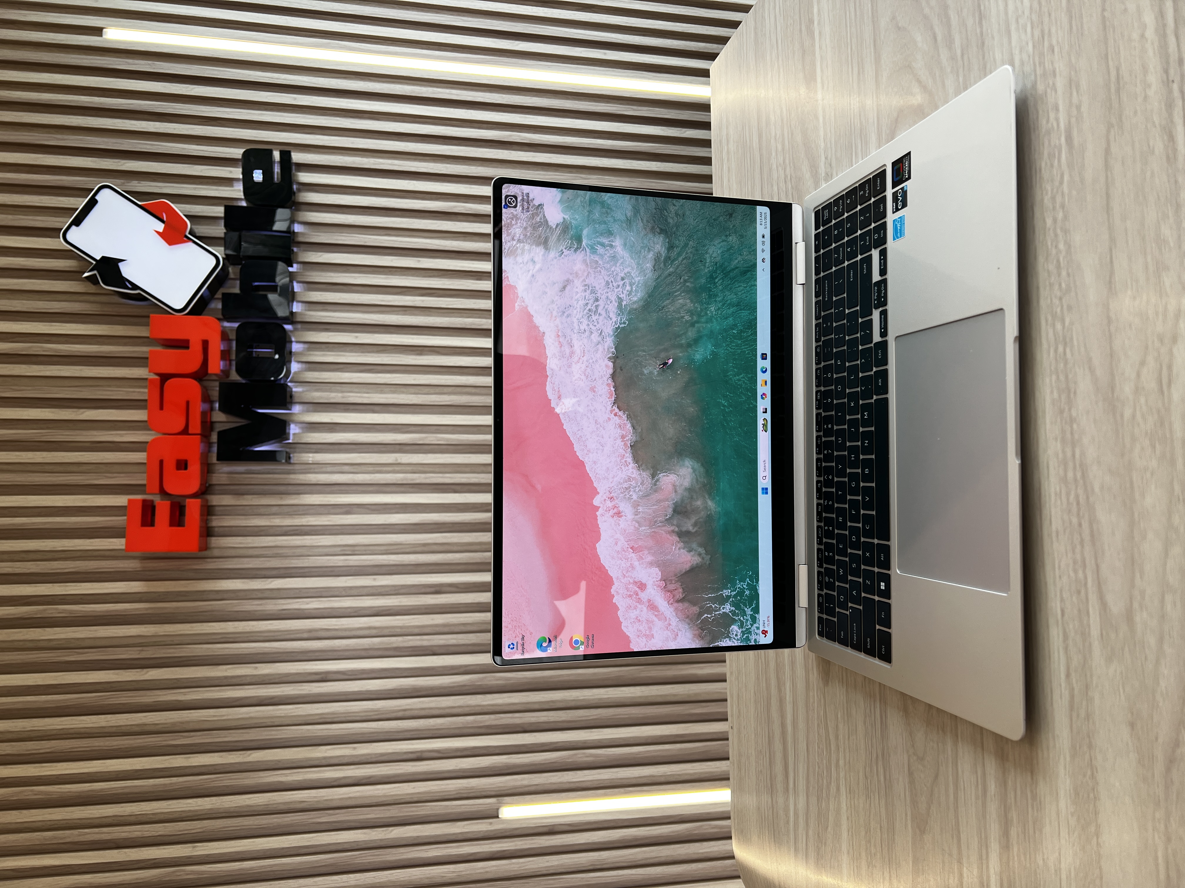computadoras y laptops - BOOK 3 PRO 16" 360 AMOLED i7-13 16/1TB INTEL IRIS  2