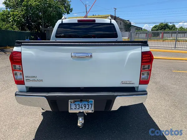 jeepetas y camionetas - Isuzu dmax LS 3.0 15