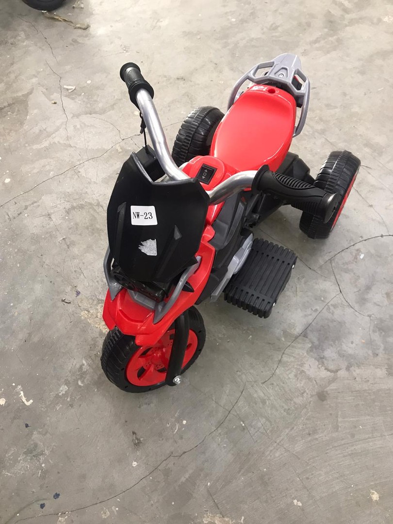 juguetes - MOTORCITO JUGUETE ELECTRICO RECARGABLE CON LUCES Y SONIDO para niños moto motor 0