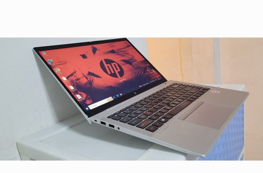 computadoras y laptops - Laptop hp G7 14 Pulg Core i5 10th Gen Ram 16gb Disco 512gb SSD Video 8gb 1