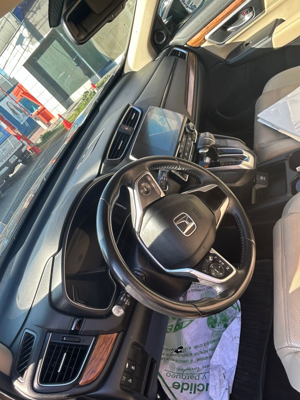 jeepetas y camionetas - Jep. Honda Crv año 2018 como nueva, nueva la full 350,000 de inicial 5