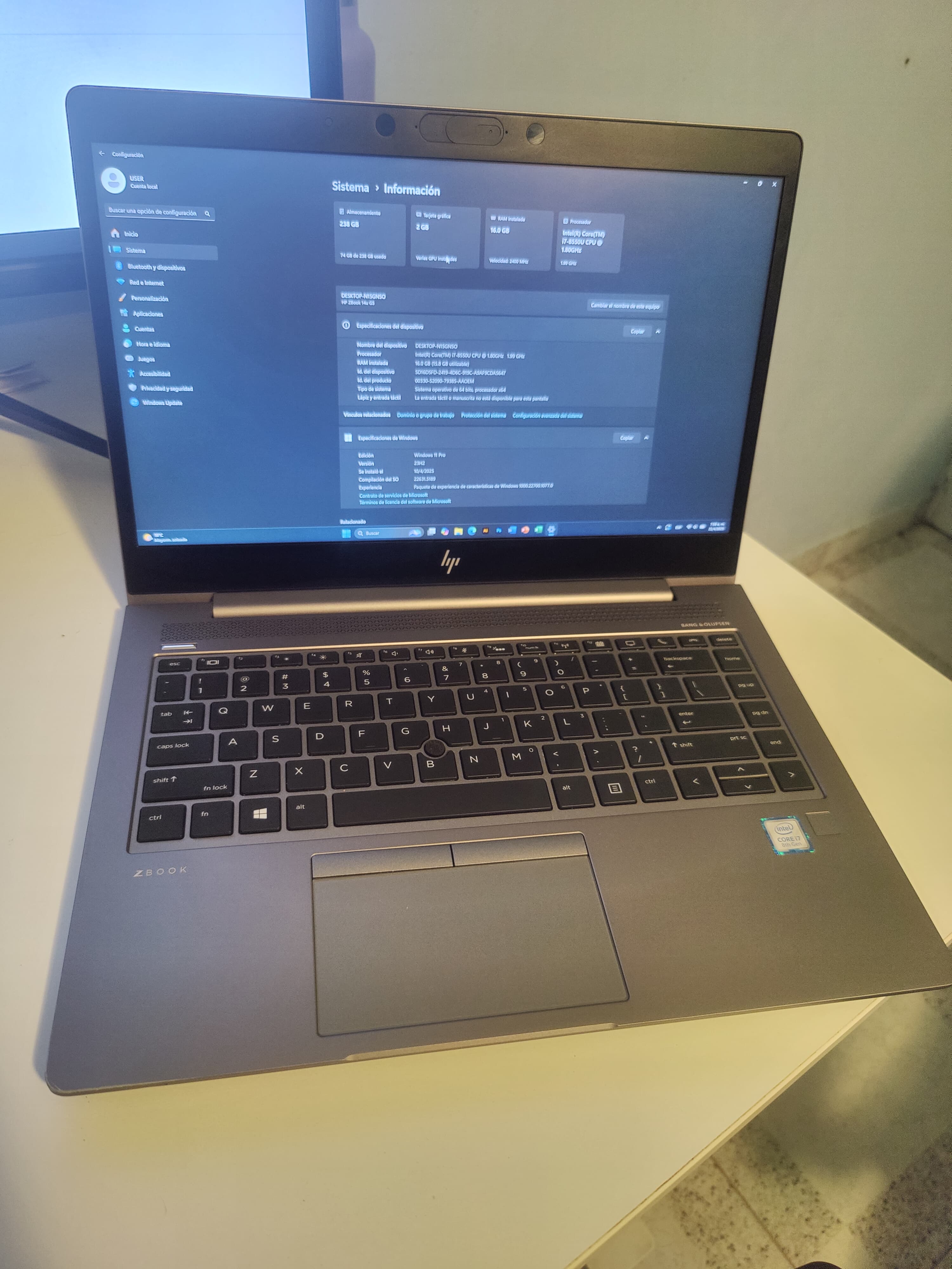computadoras y laptops - Laptop i7 HP ZBOOK 14U G5