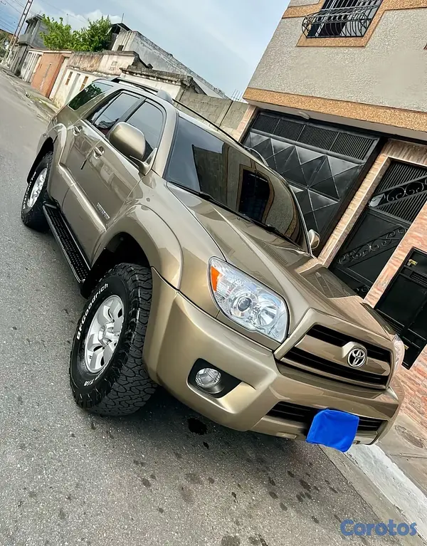 jeepetas y camionetas - este vehículo tiene financiamiento Diponible  5