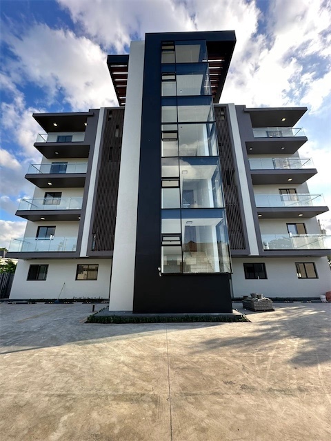 apartamentos - Exclusivos y Amplios Apartamentos en excelente ubicación Jardines del Este. 