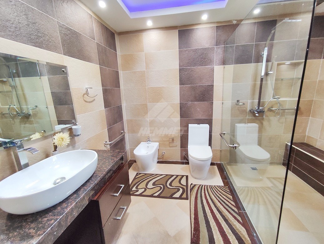 apartamentos - TORRE CON 270 MTS2 Y 4 PARQUEOS LA ESMERALDA SANTIAGO  8