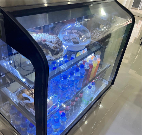 servicios profesionales - Vitrina Fría ❄️ 🎂 43” de Fábrica 6