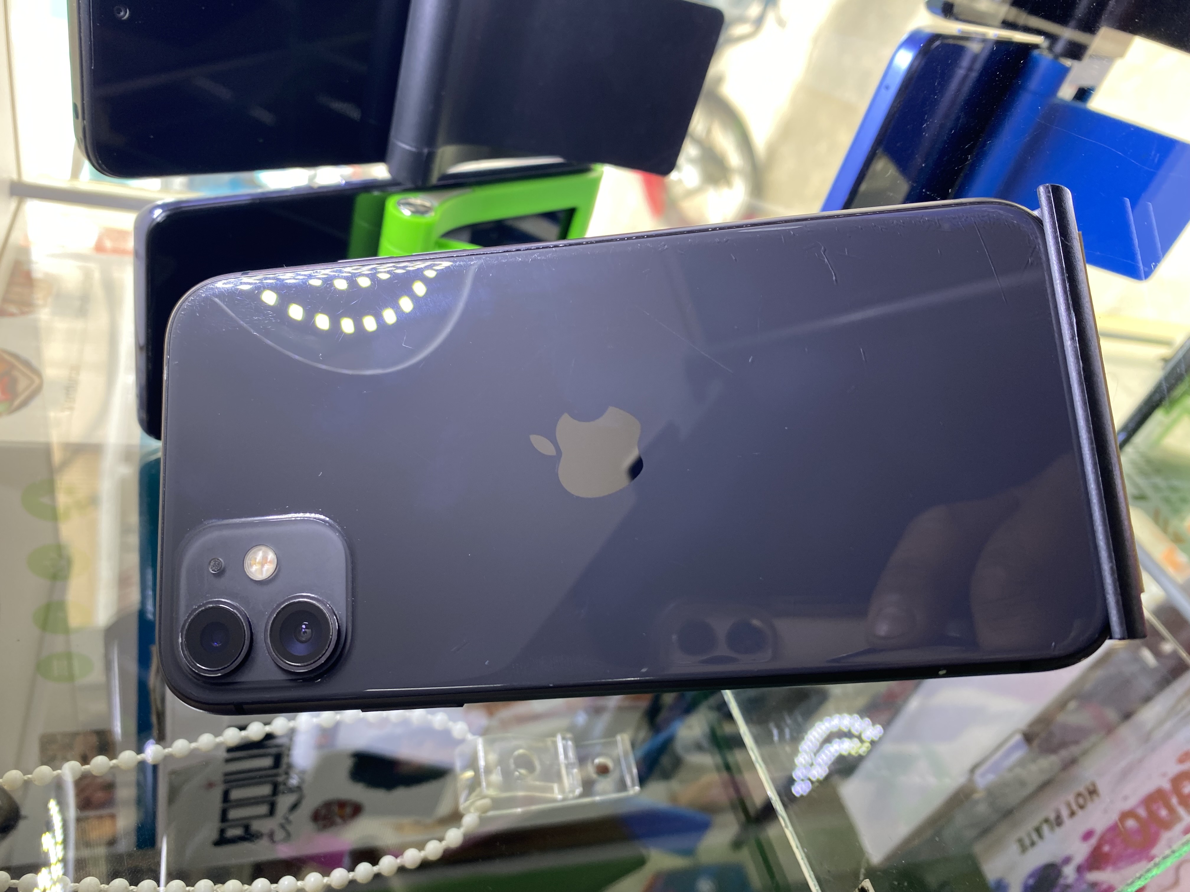 celulares y tabletas - iPhone 11 64GB  1