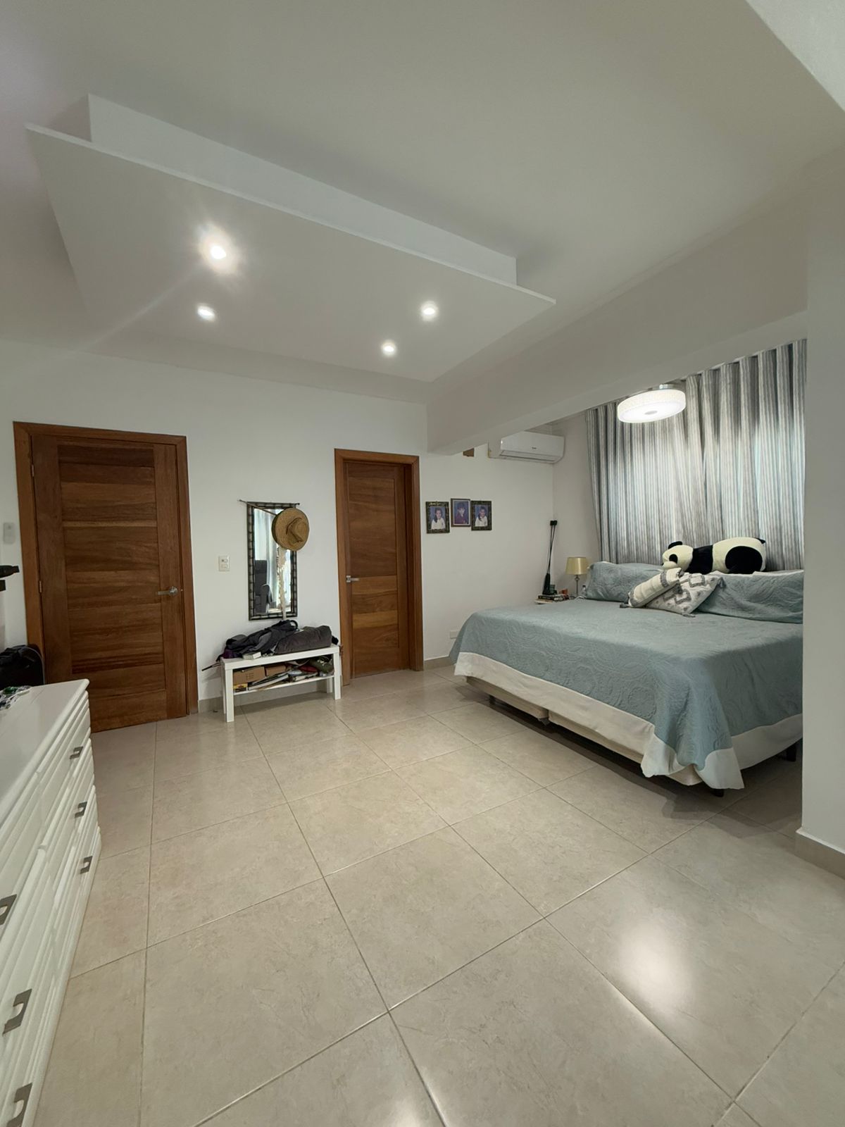 penthouses - Evaristo Morales/PH cuatro hab con baño 3 parqueos 5