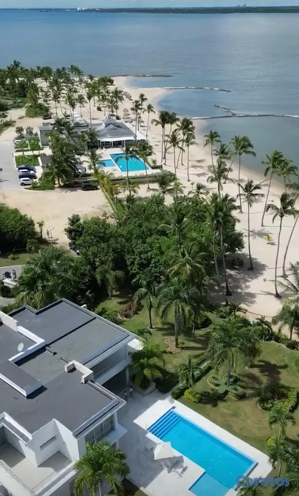 casas vacacionales y villas - Villa de Oportunidad en Playa Nueva, La Romana 5